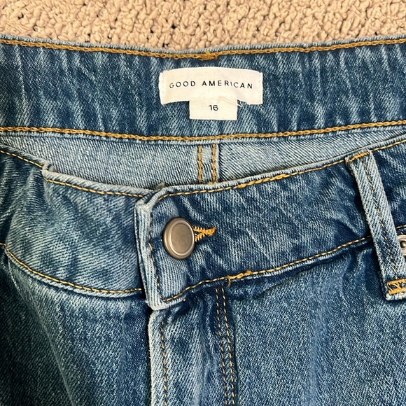 NWT Good American Shorts - Picture 2 of 5